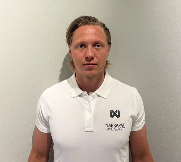 Bilden föreställer naprapaten Robin Karlsson på Naprapatlandslaget i Sollentuna